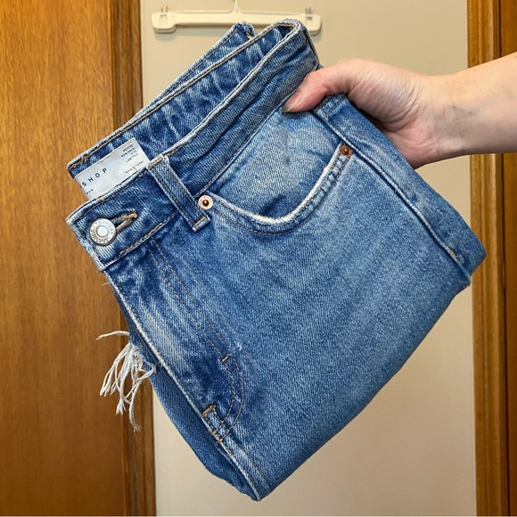 Topshop Highrise Mom Jean Size 26 Distressed - Picture 2 of 5
